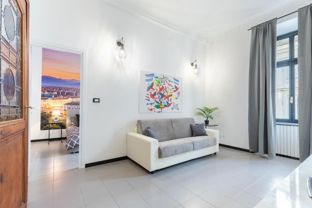 Historical Suite - Pieno Centro - Porta Nuova- Piazza Castello Turin Luaran gambar